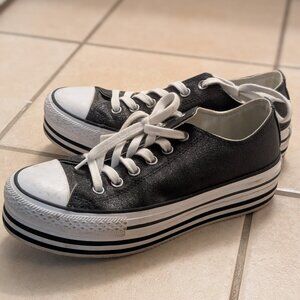 USED women's size 8.5 double Plat Black Glitter Converse